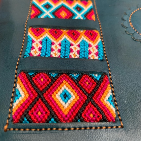 Leather cross body purse from Mexico - Picture 2 of 4